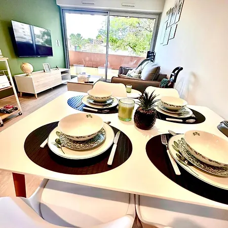 Sphinx De Thau * بالاروك ليه بان